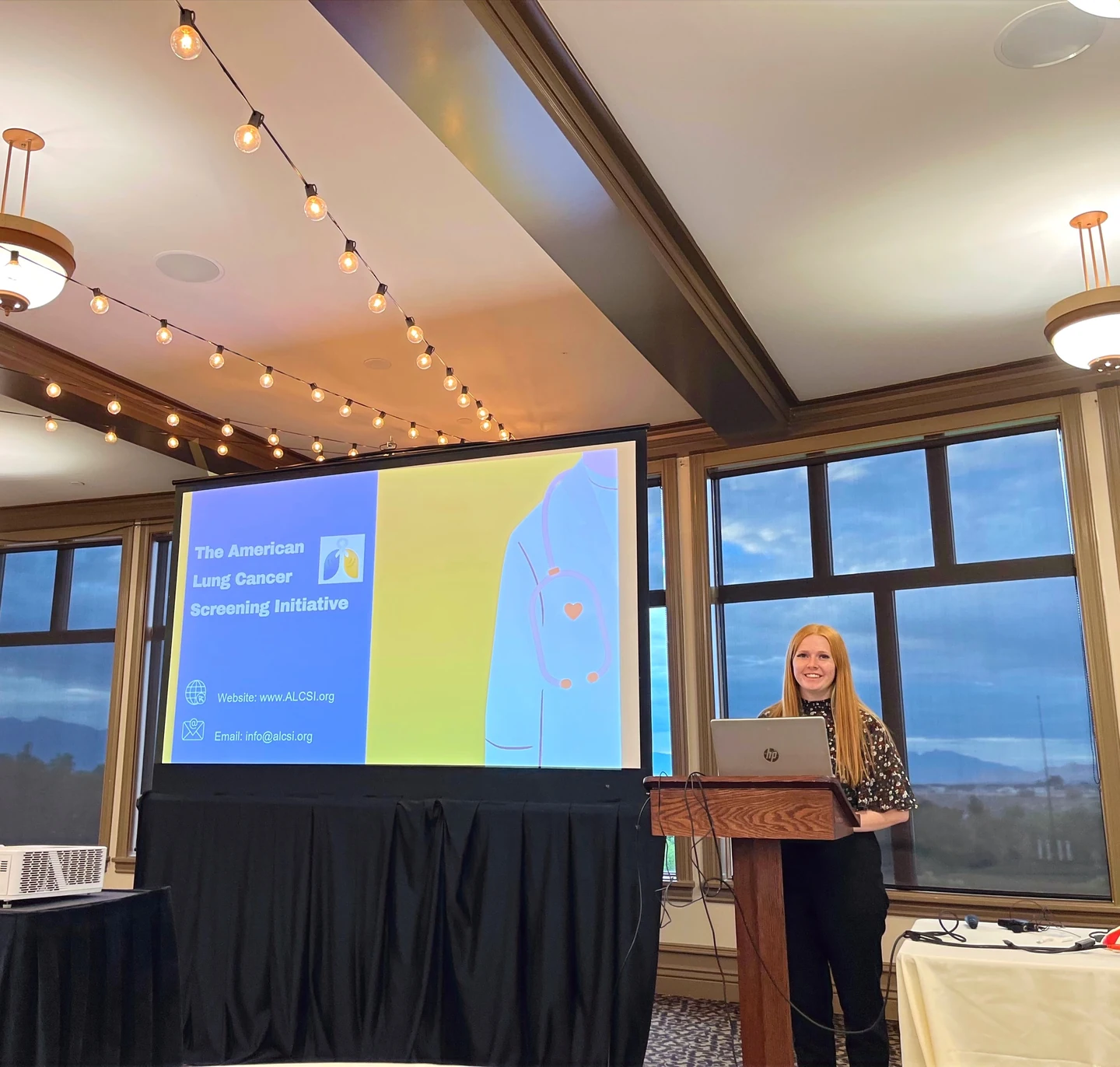 An ALCSI advocate presents information about lung cancer screening